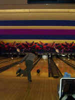 xmasBowling 026.jpg (295896 bytes)